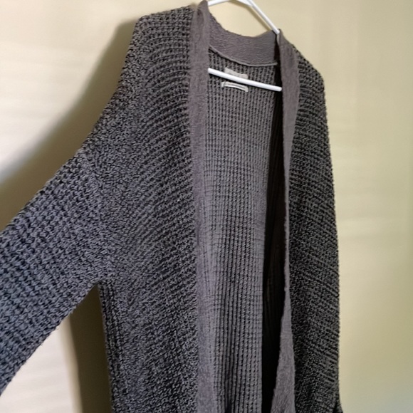 Urban Outfitter Long Gray Knit Cardigan - Picture 4 of 4